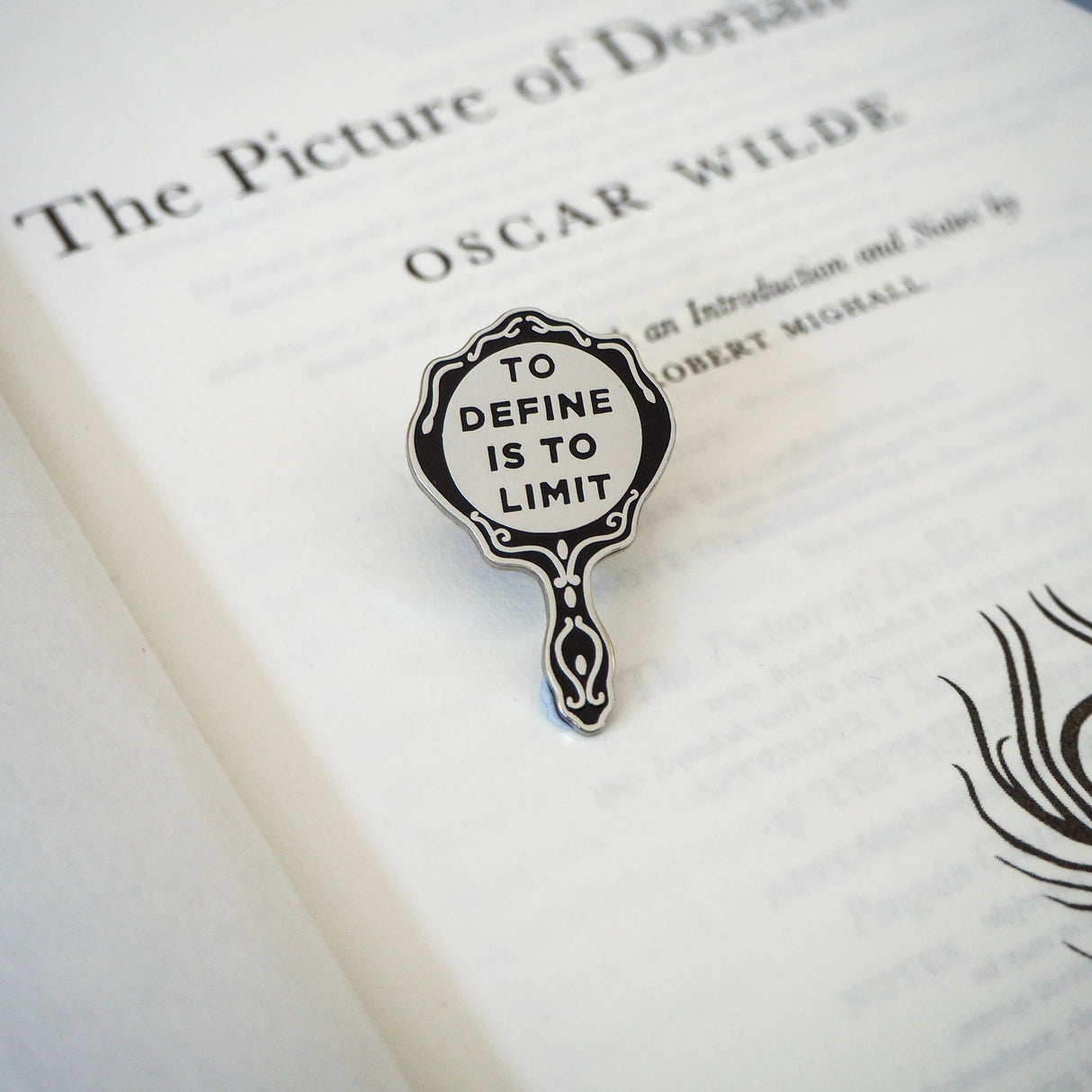 Literary Emporium - The Picture of Dorian Gray Enamel Pin Badge - Gothic Mirror