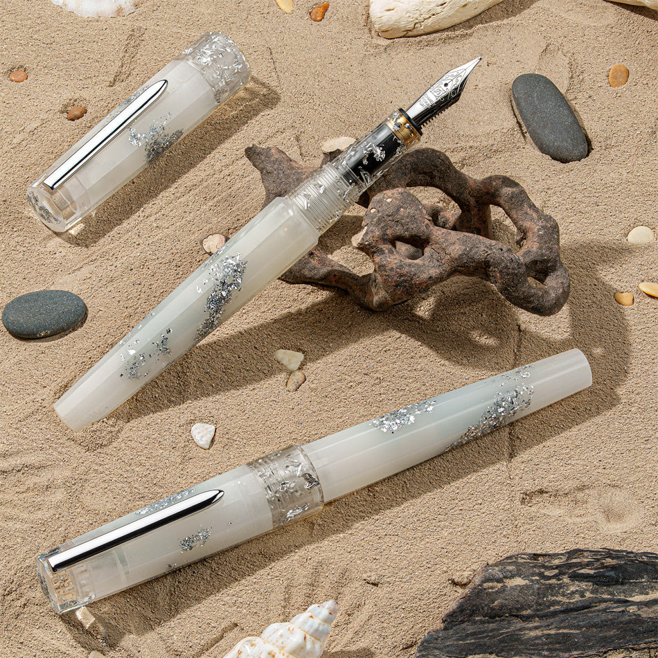 Benu Euphoria Fountain Pen - White Beach