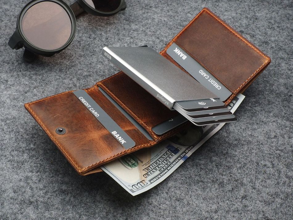 Pularys Bosto RFID Wallet - The Original Legendary Vintage Saddle Leather