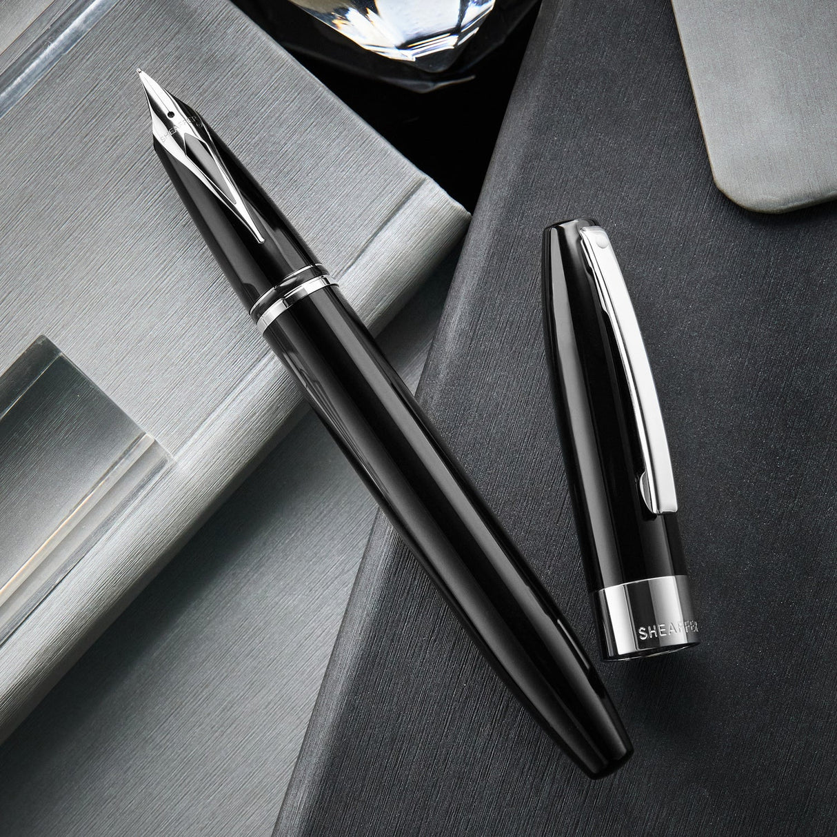 Sheaffer Legacy Fountain Pen - Glossy Black & Chrome Plated