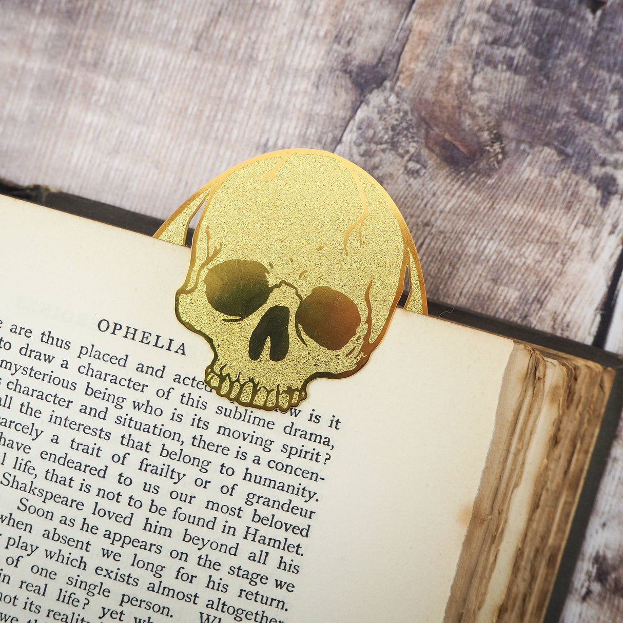 Literary Emporium Shakespeare Hamlet Skull Brass Bookmark 'To Read Or . . .'