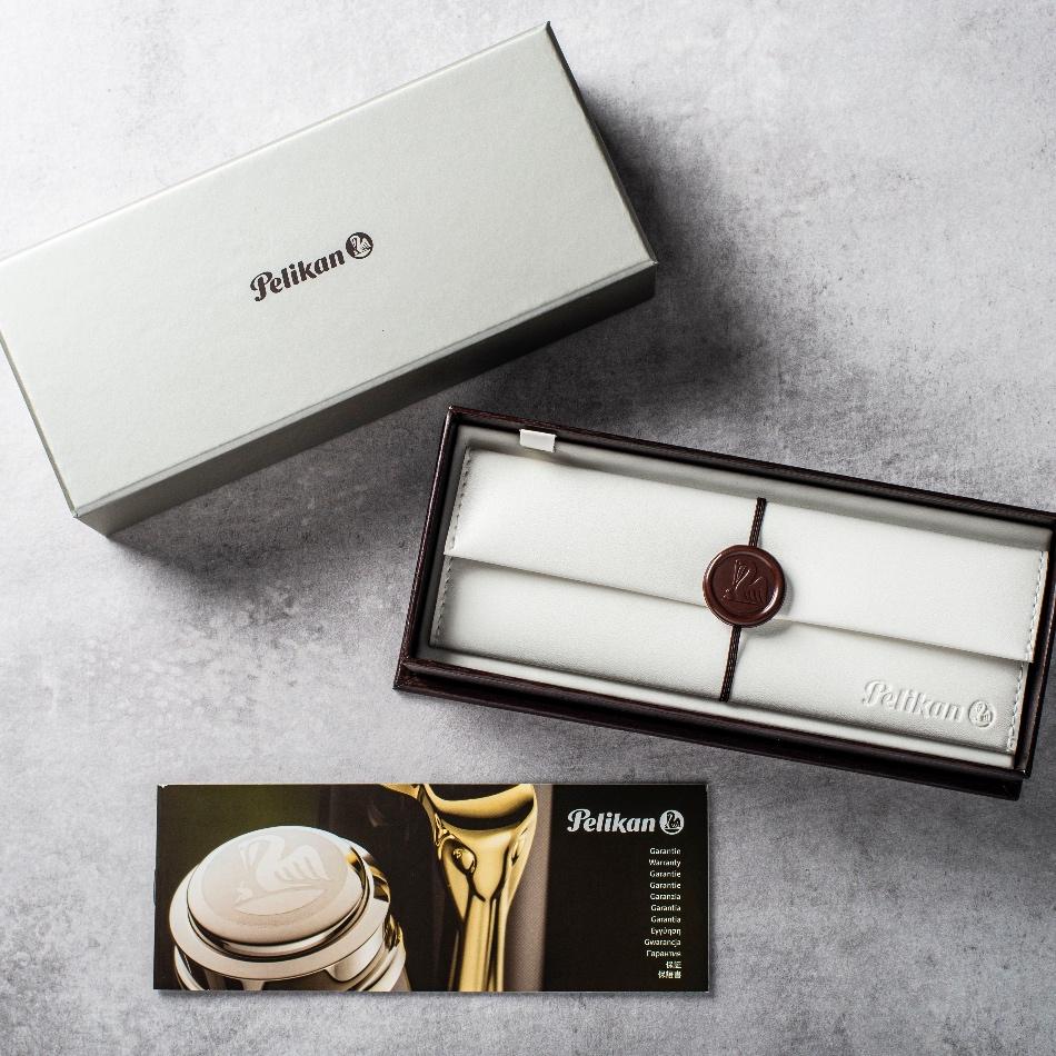 Pelikan Souveran R400 Rollerball Pen - Blue with Gold Trim - Pure Pens