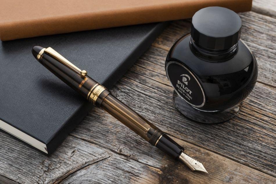 Pilot Custom 823 Fountain Pen - Brown - Pure Pens