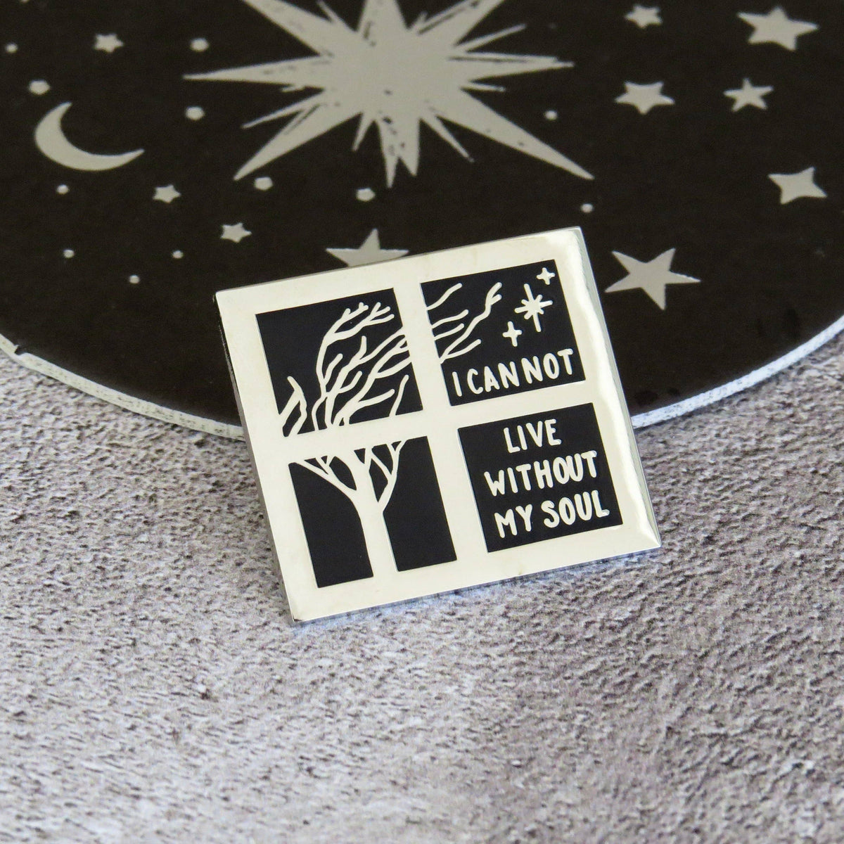 Literary Emporium Wuthering Heights Bronte Pin Badge - Gothic Collection