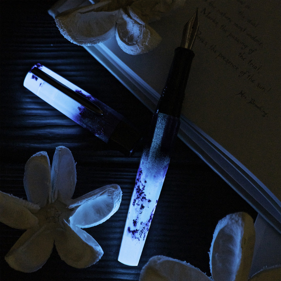 Benu Euphoria Fountain Pen - Scent of Irises