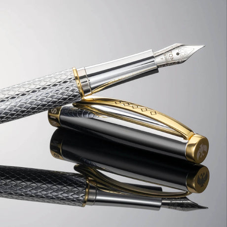 Tom Hessin Magnetic Ritz Fountain Pen