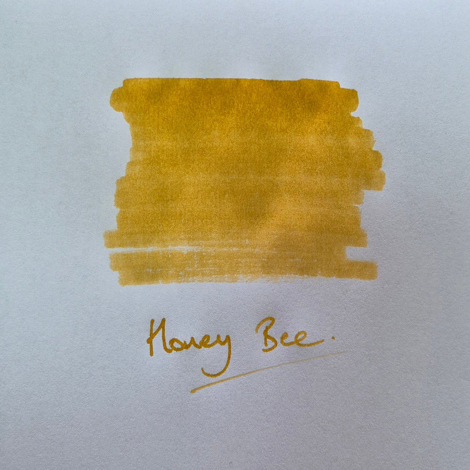 Robert Oster Honey Bee Swatch