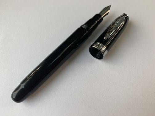 Noodler's Ahab Flex Fountain Pen - Black Pearl - Pure Pens