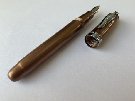 Noodler's Ahab Flex Fountain Pen - Midas Pearl - Pure Pens