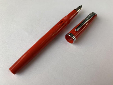Noodler's Nib Creaper Piston Fountain Pen - Red - Pure Pens